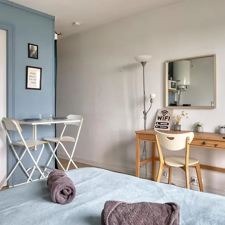 Appartement Le Léon 12 Joli Avec Balcon Situé à