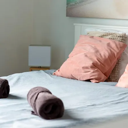 Le Leon 12 Joli Avec Balcon Situe A